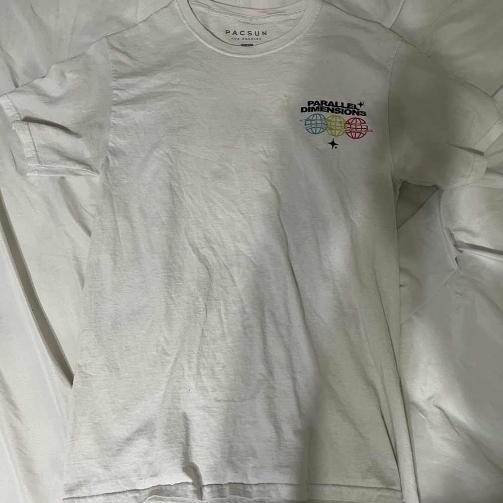 PacSun Men’s Small White Parallel Dimensions Tee
